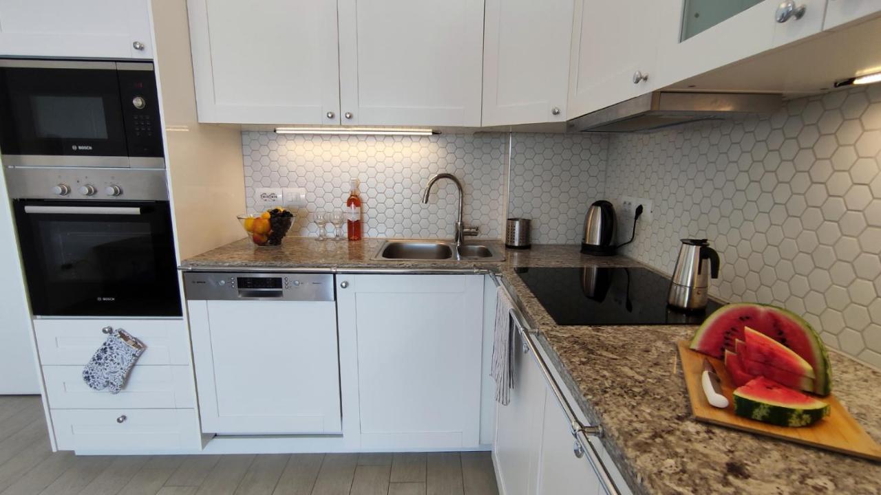 Nautilus Apartment Premium Саранда Экстерьер фото